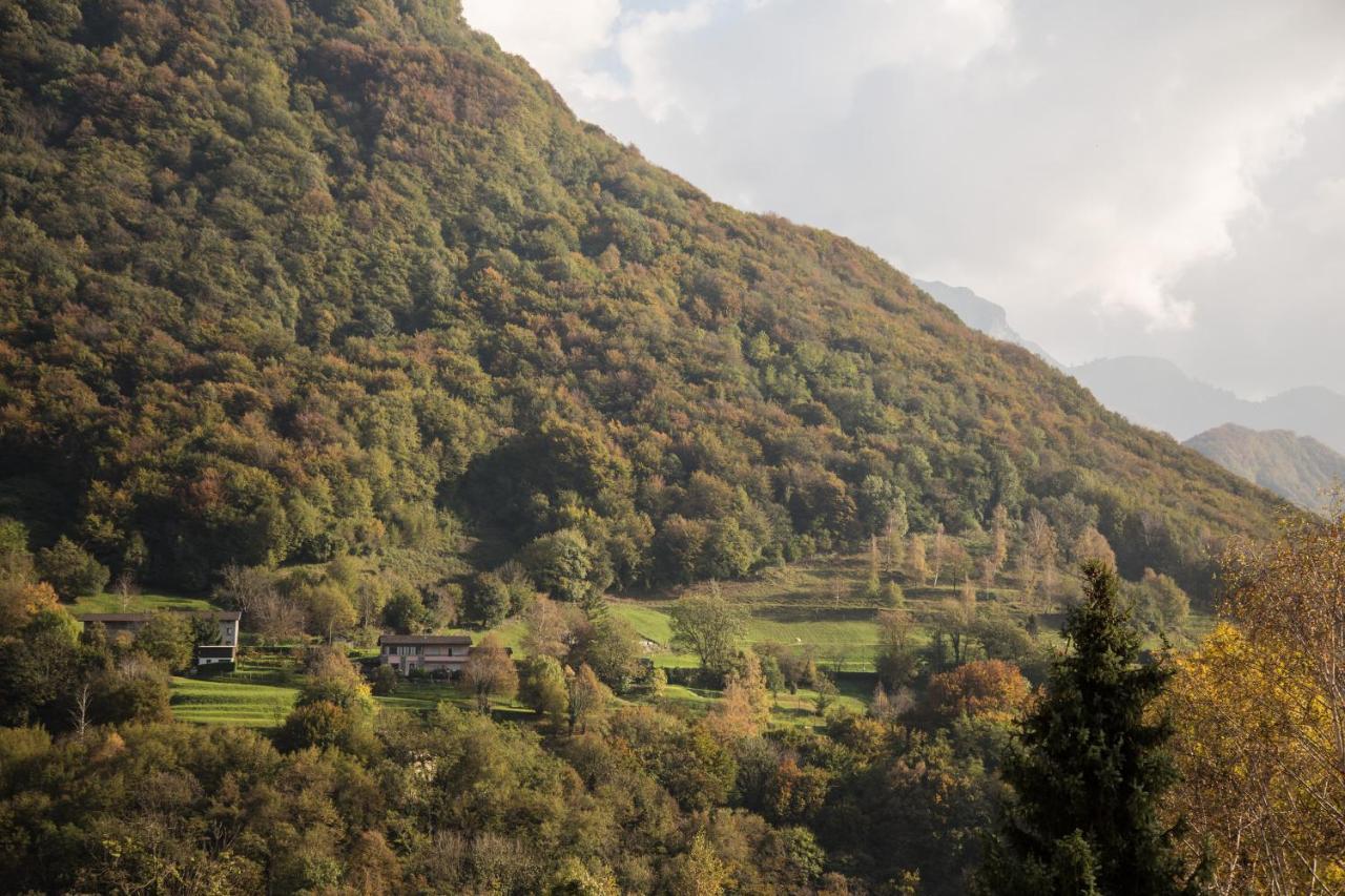 Locanda La Pignatta Arogno エクステリア 写真