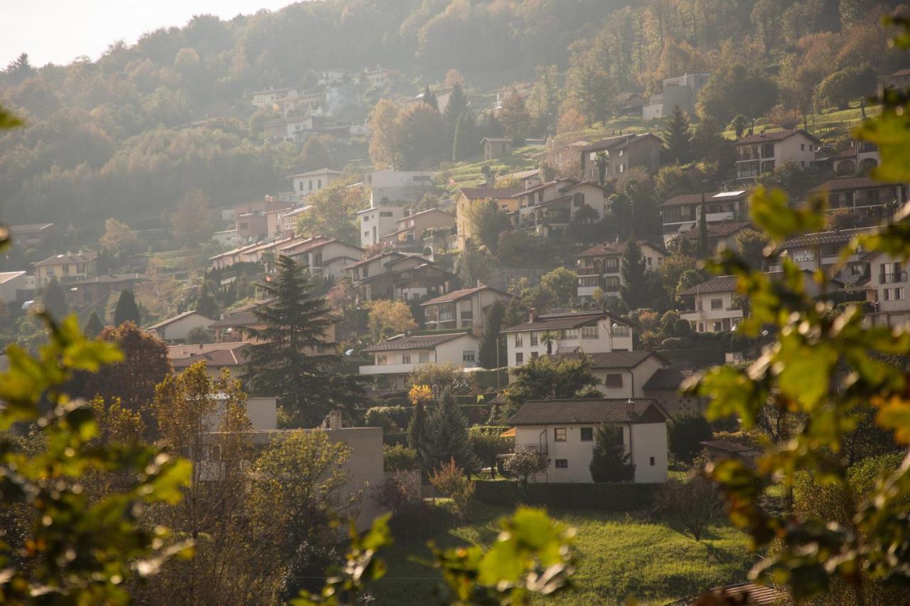 Locanda La Pignatta Arogno エクステリア 写真