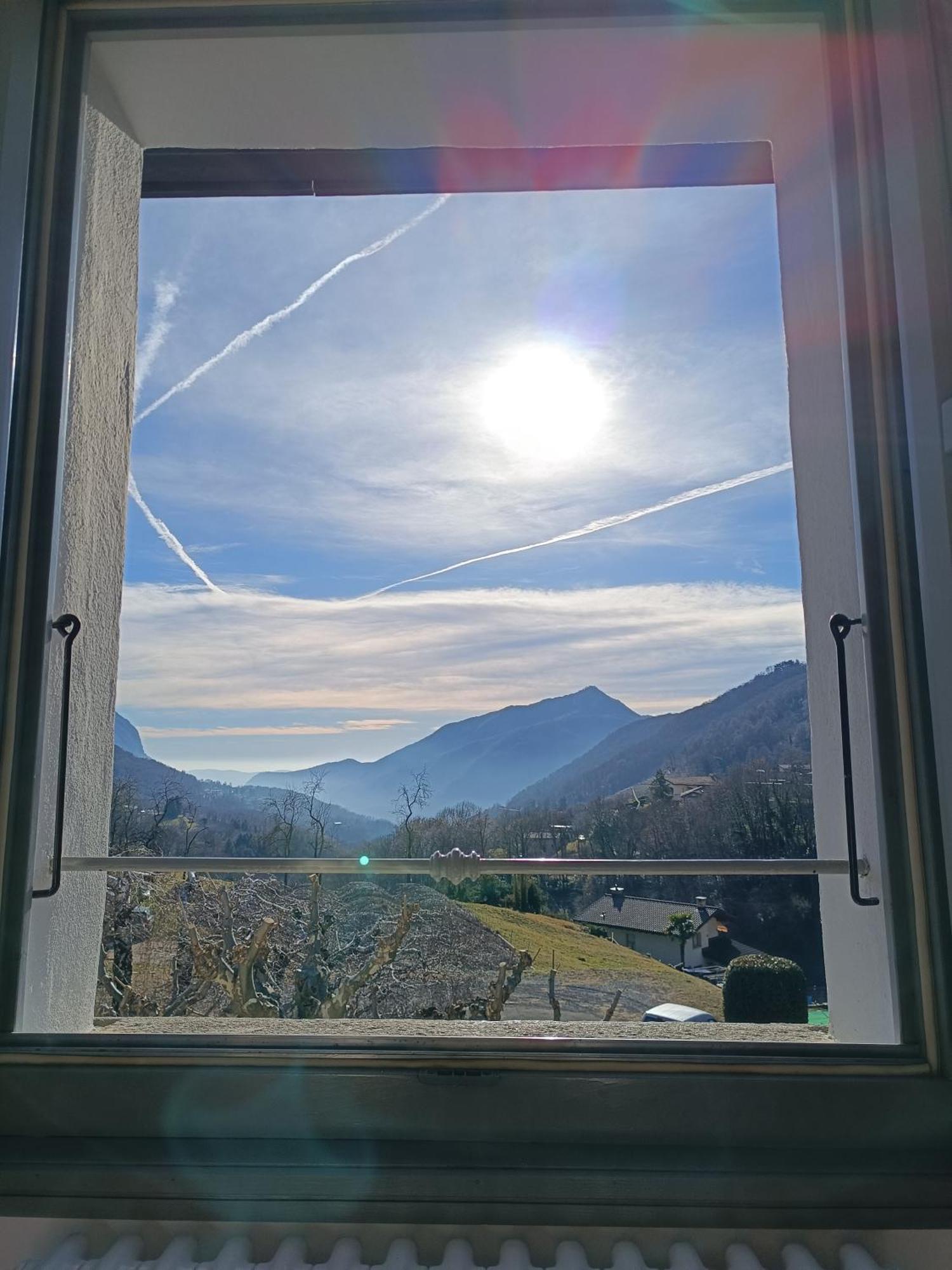 Locanda La Pignatta Arogno エクステリア 写真