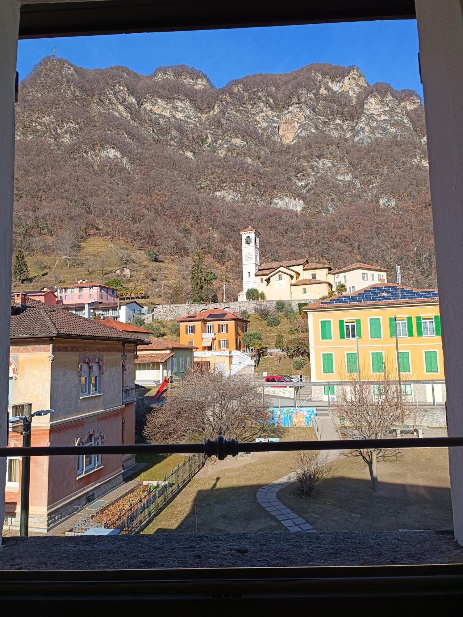 Locanda La Pignatta Arogno エクステリア 写真