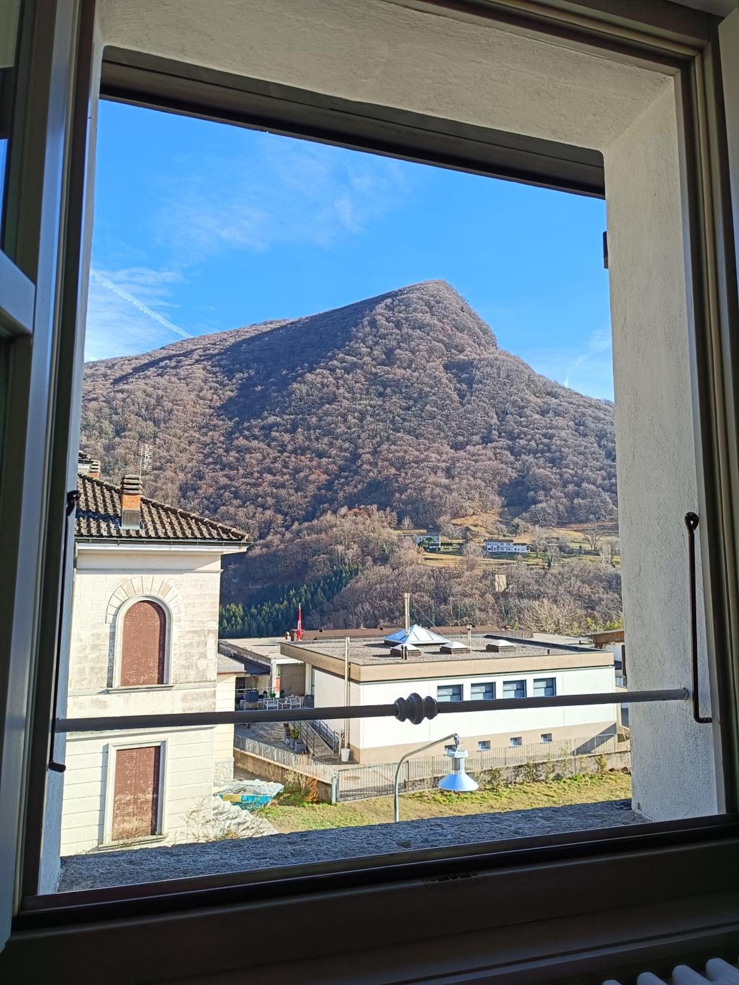 Locanda La Pignatta Arogno エクステリア 写真