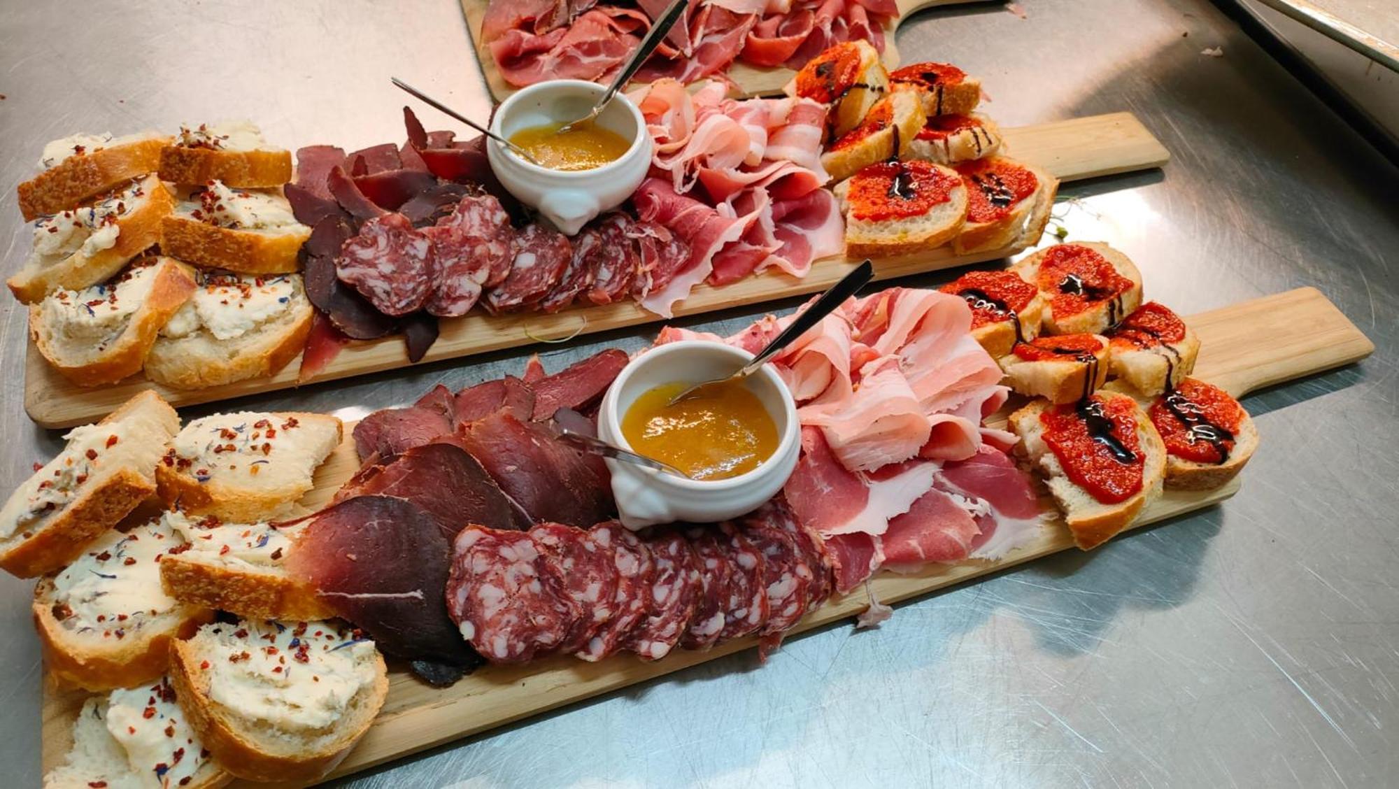 Locanda La Pignatta Arogno エクステリア 写真